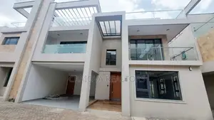 6bdrm Villa in Lavington for sale