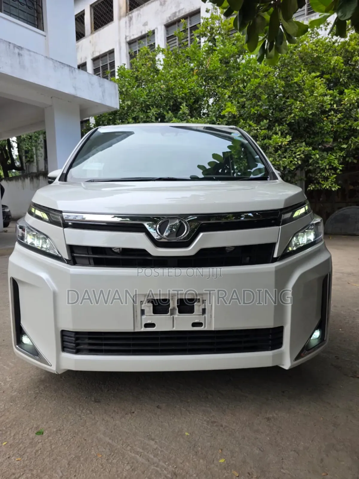 Toyota Voxy 2018 White
