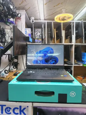 Laptop Asus TUF Dash F15 16GB Intel Core I7 SSD 512GB