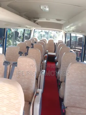 Mitsubishi Fuso Rosa 2015 Blue