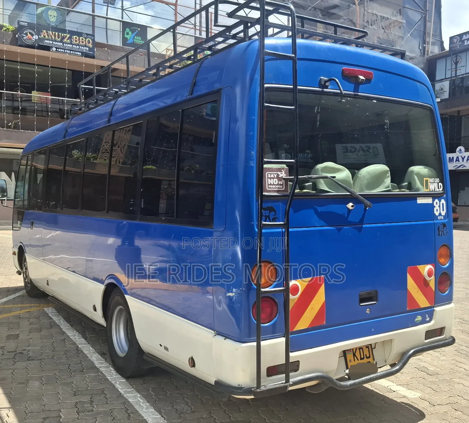 Mitsubishi Fuso Rosa 2015 Blue