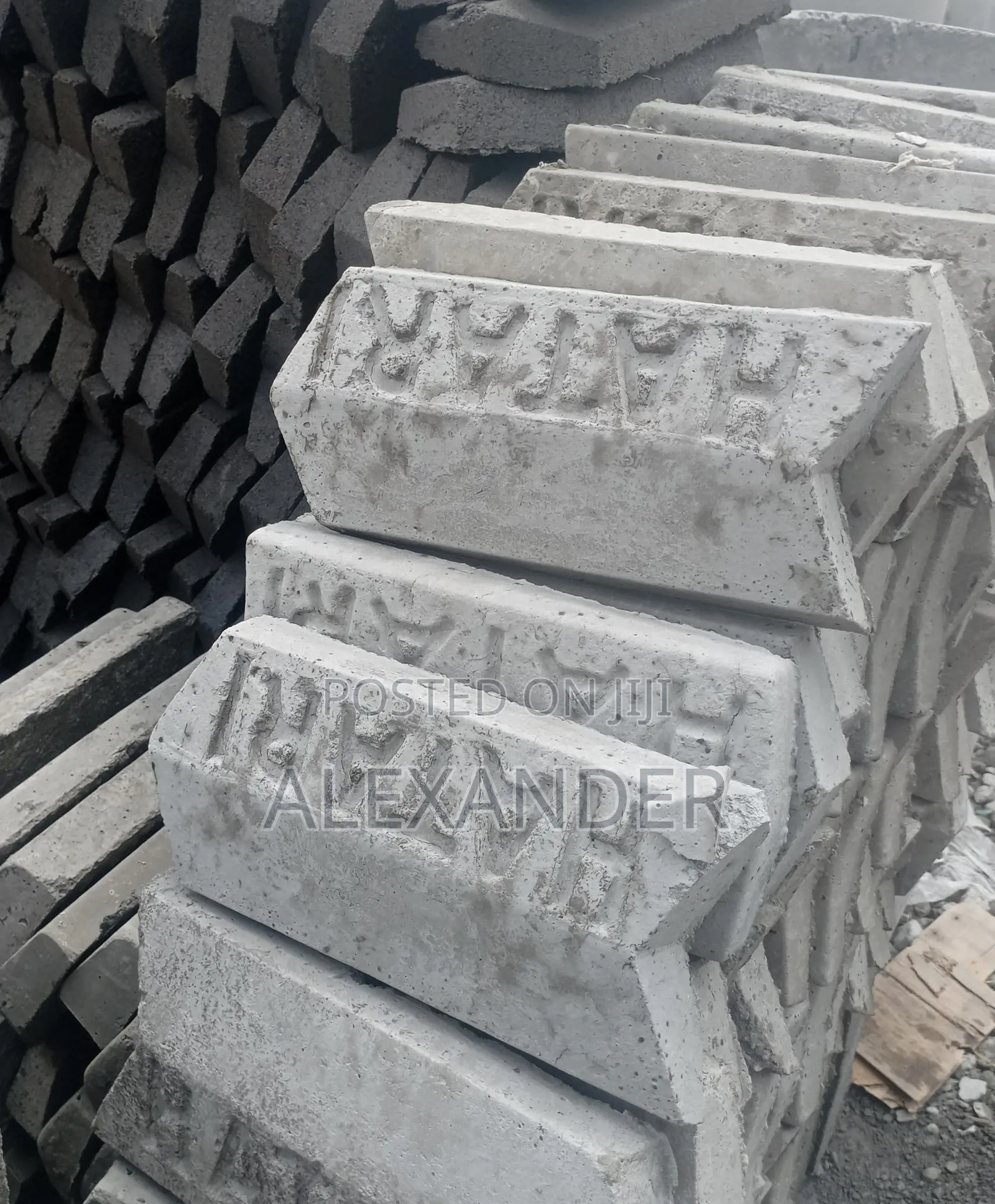 Hatari Blocks