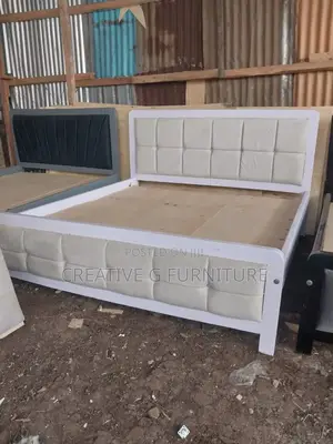 A Fancy 5by6 Mocket Bed