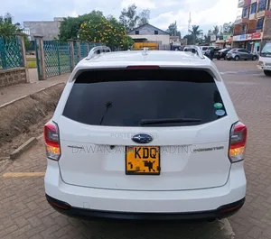 Subaru Forester 2018 White