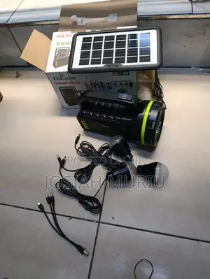 Solar Lighting System With Radio and 3 Bulbs