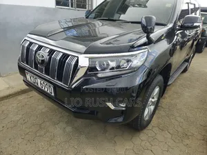 Toyota Land Cruiser Prado 2017 Black