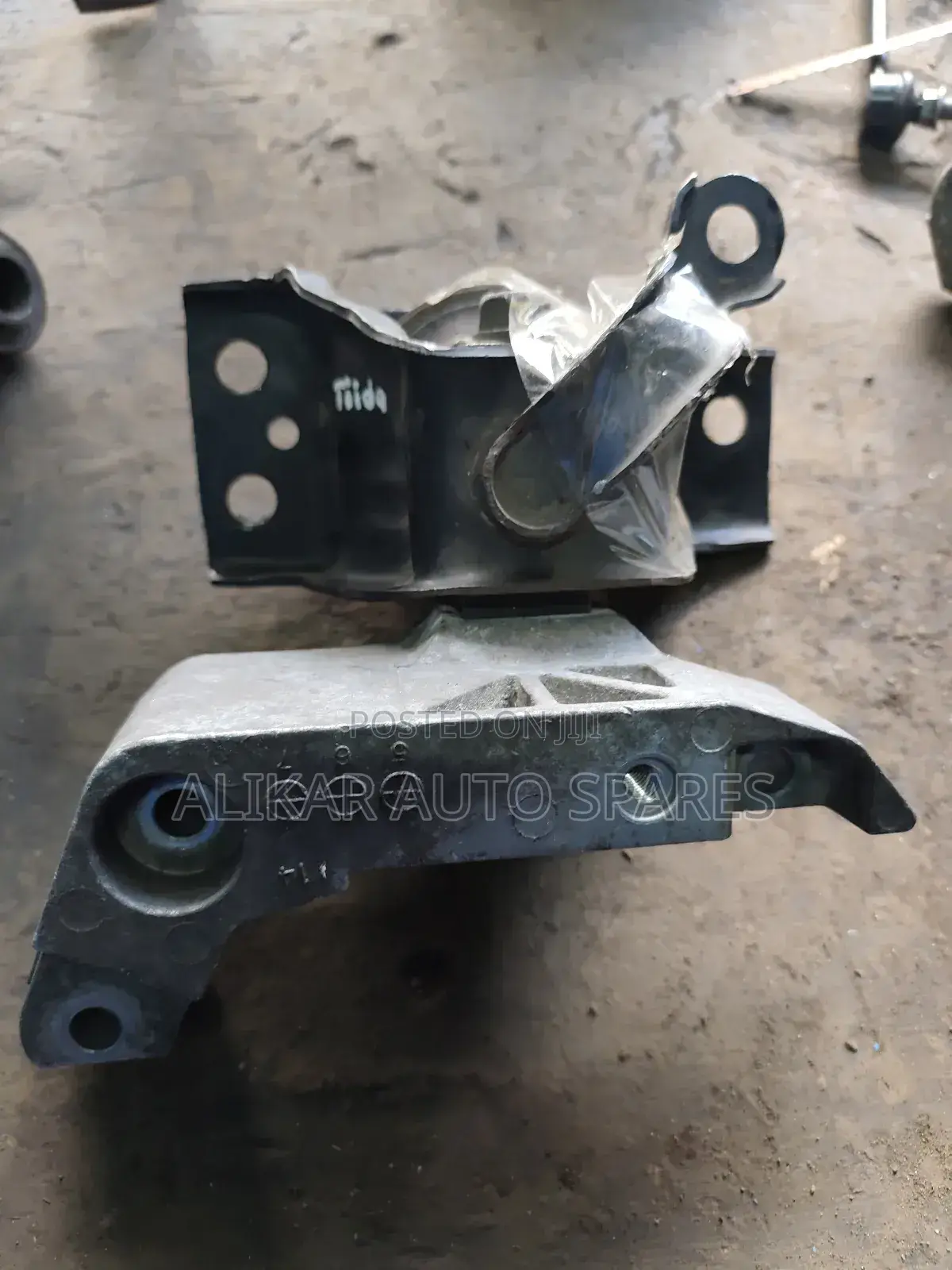 Engine Mounting Nissan Tiida/Note