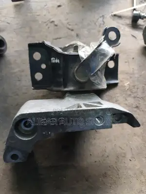 Engine Mounting Nissan Tiida/Note