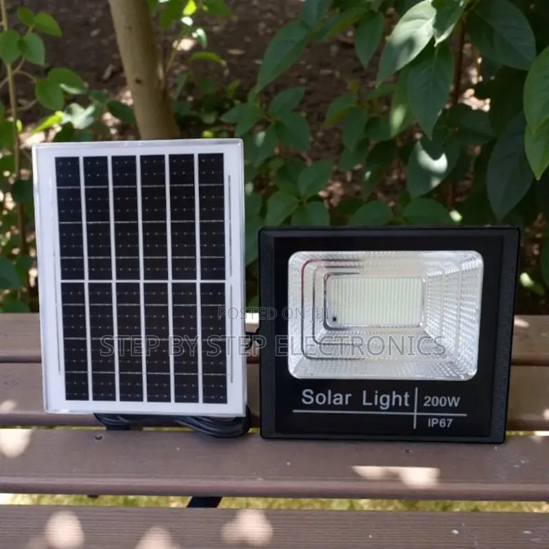 Energy Saving 200w Watts Ip67 Water Proof Led Solar Flood Light