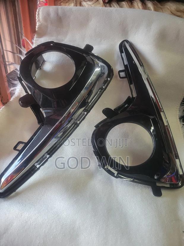 Fog Lamp Cover Vitz 2021 - thumbnail 2