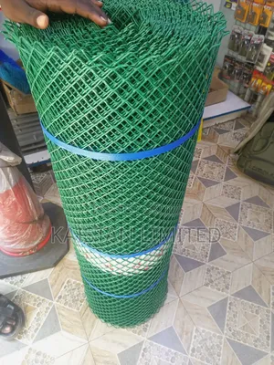 Plastic Chicken Mesh 1m By 25m