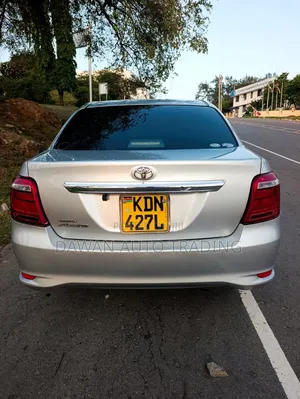 Toyota Axio 2016 Silver