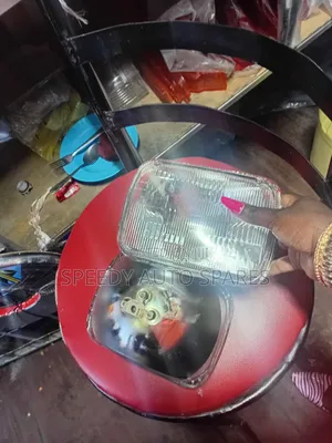 Sealed Beam Universal in Assorted Bulb 12 V
