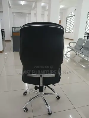 Modern Executive Desk Chair