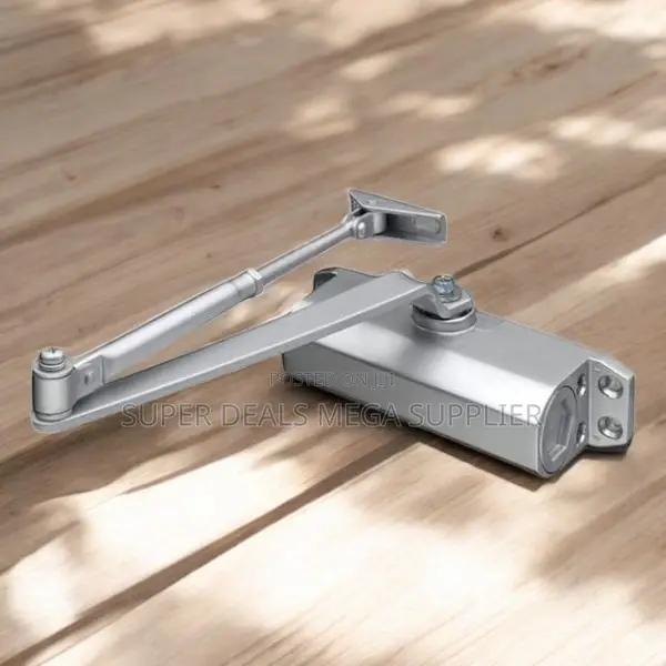 Compact Automatic Door Closer Device With Adjustable Closing Function