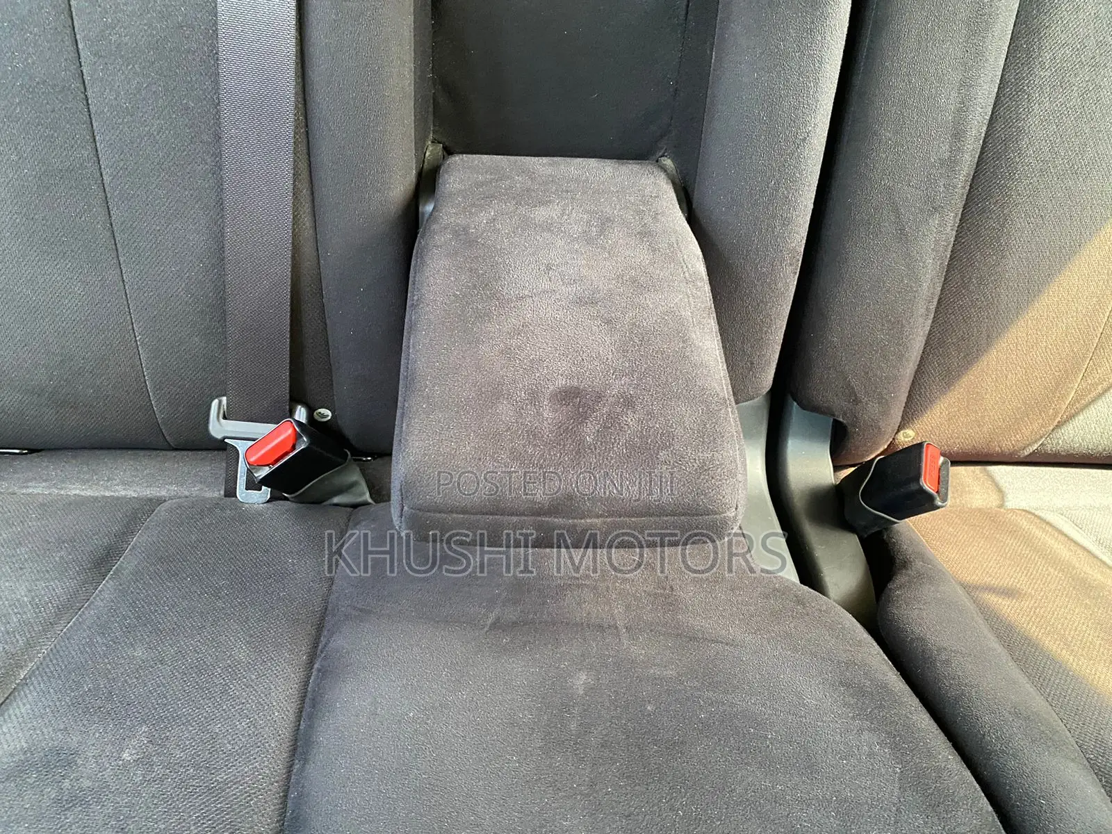 Mitsubishi Delica 2016 Silver