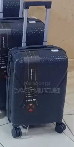 Large 3 in 1 Unbreakable Pp Suitcases