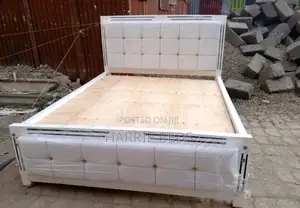 5 by 6 Mocket Bed