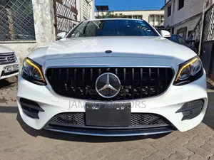 Mercedes-Benz E200 2019 White