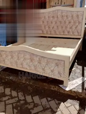 Chester Upholstery Modern Bed