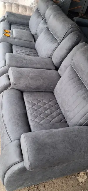 7seater Mahogany Recliner Couch