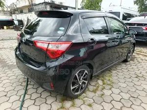 Toyota Vitz 1.3 FWD 5dr 2020 Blue