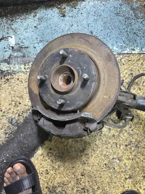 Nissan B15 Complete Shock And Hub