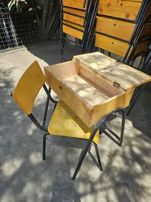 Sschool Lockers and Chairs Watts