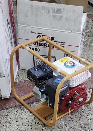 Petrol Poker Vibrator