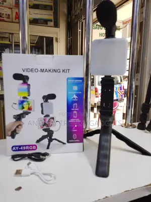 Ay-49 Smartphone Video Kit Rgb Light Microphone
