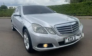 Mercedes-Benz E250 2009 Silver
