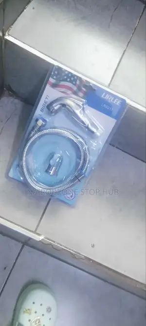 Lirlee Handheld Bidet Spray With Stainless Steel Hose