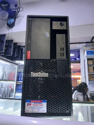 Desktop Computer Lenovo ThinkStation P330 8GB Intel Xeon HDD 500GB