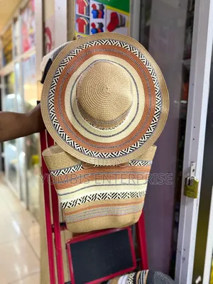 Colorful Beach Straw Bag With Matching Hats at 1500