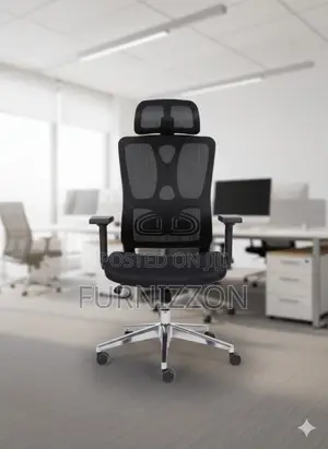 Ergonomic High-Back Black Mesh Swivel Office Chair With Headrest