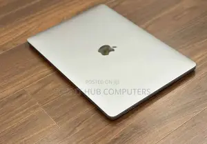 Laptop Apple MacBook Pro 2020 32GB Intel Core i7 SSD 512GB