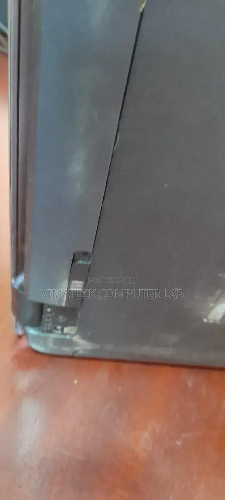 Computer Repair/Hinges Repair