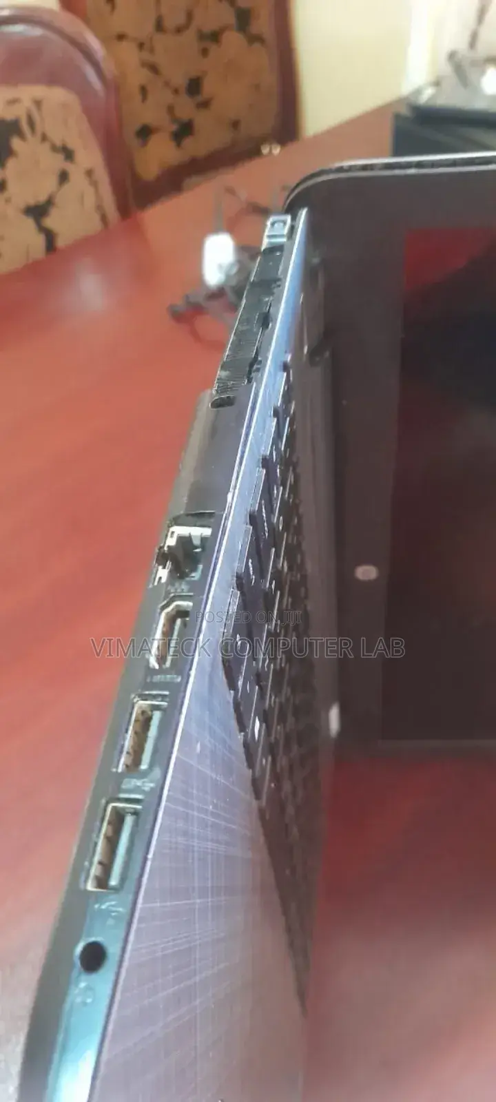 Computer Repair/Hinges Repair