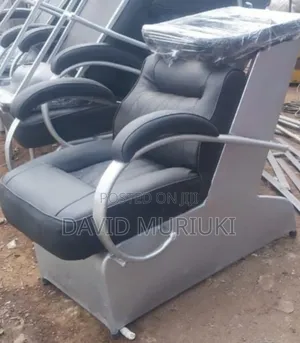 The Modern Executive Barber Chair With Sink