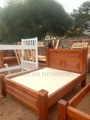 Mahogany Crafted 5*6 Vanish Beds