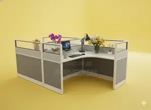 2-Cubicle Office Workstation With Glass Aluminium Partition
