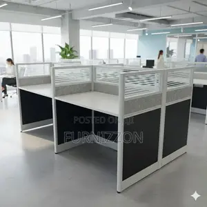 Modern 4-Cubicle Office Workstation With Glass Aluminium Partitions
