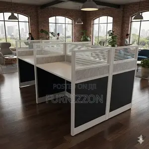 4-Cubicle Office Workstation With Glass Aluminium Dividers