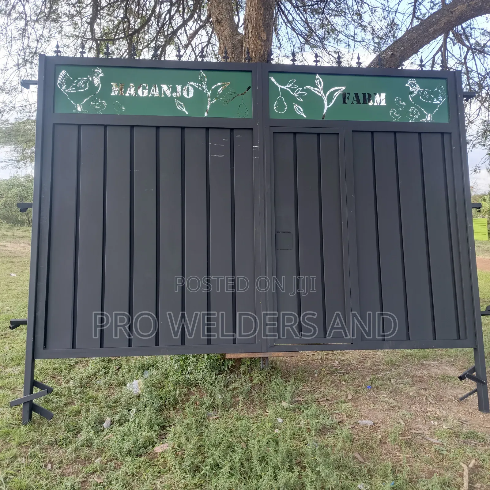 Modern Steel Swing Gates – Custom Designs Available