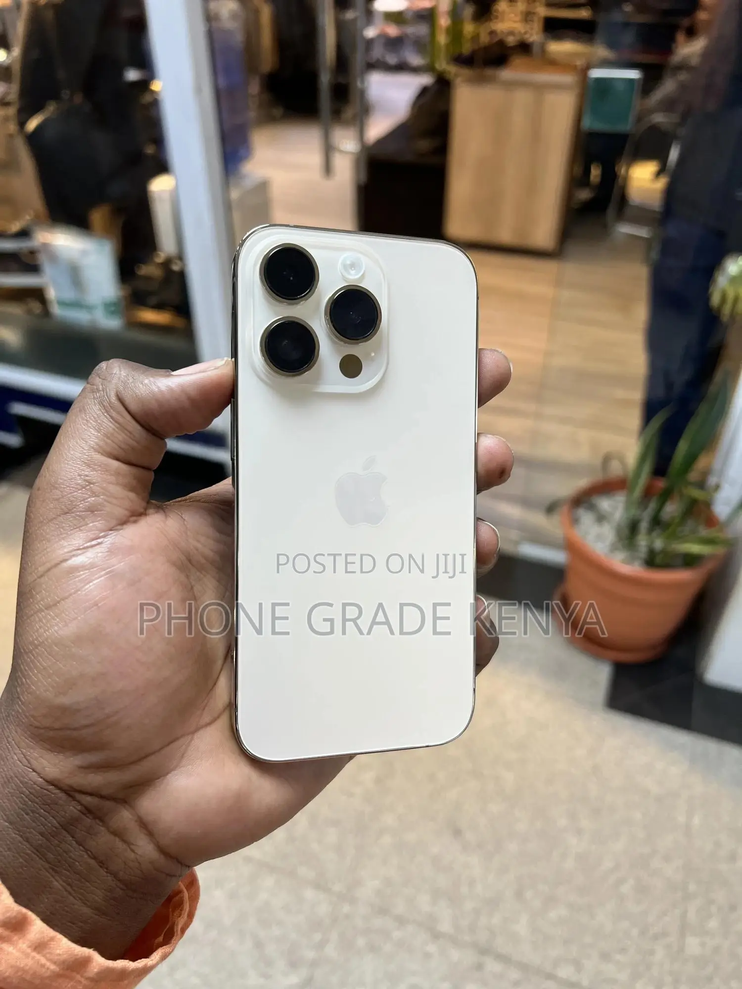 New Apple iPhone 14 Pro 256 GB Gold