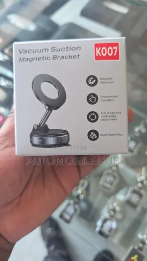 Strong Suction Car Phone Holder – Dashboard Windscreen Mount