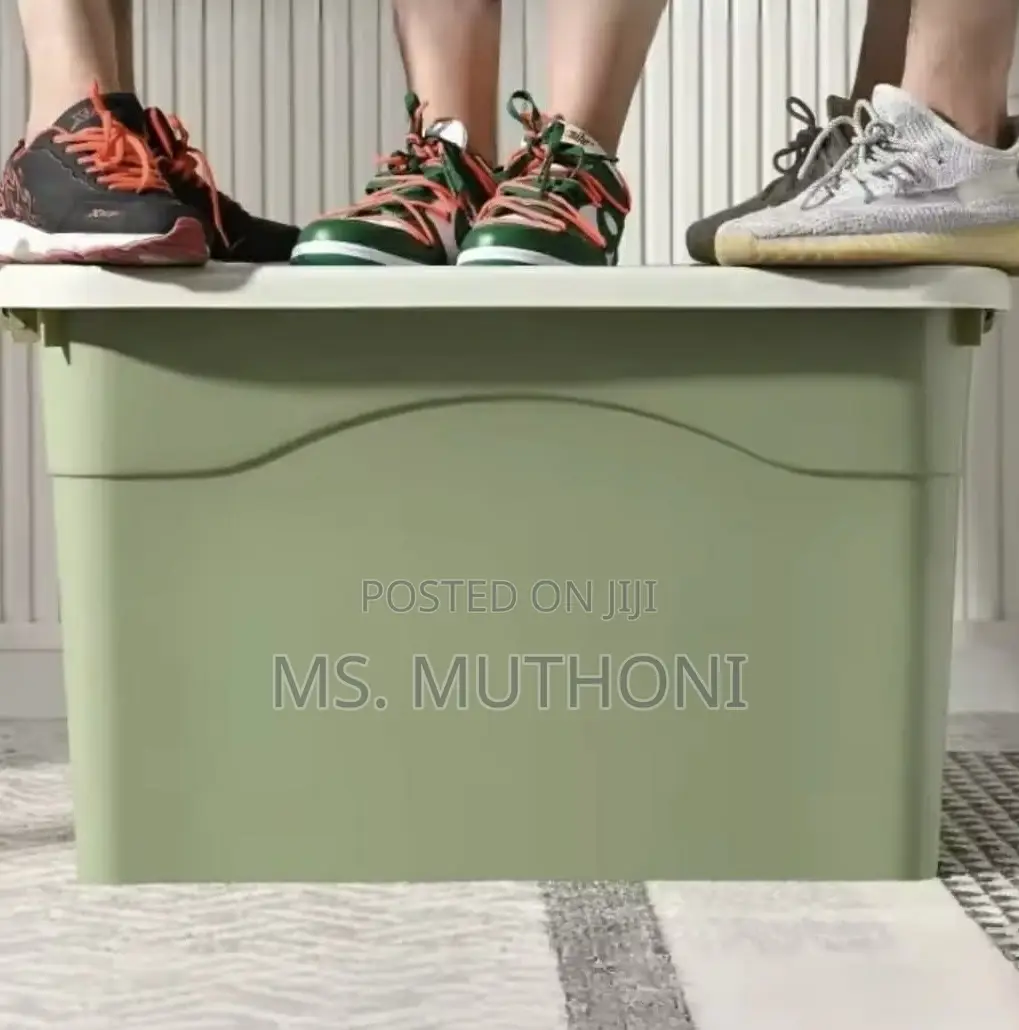 120 L Coloured Storage Box With Wheels *