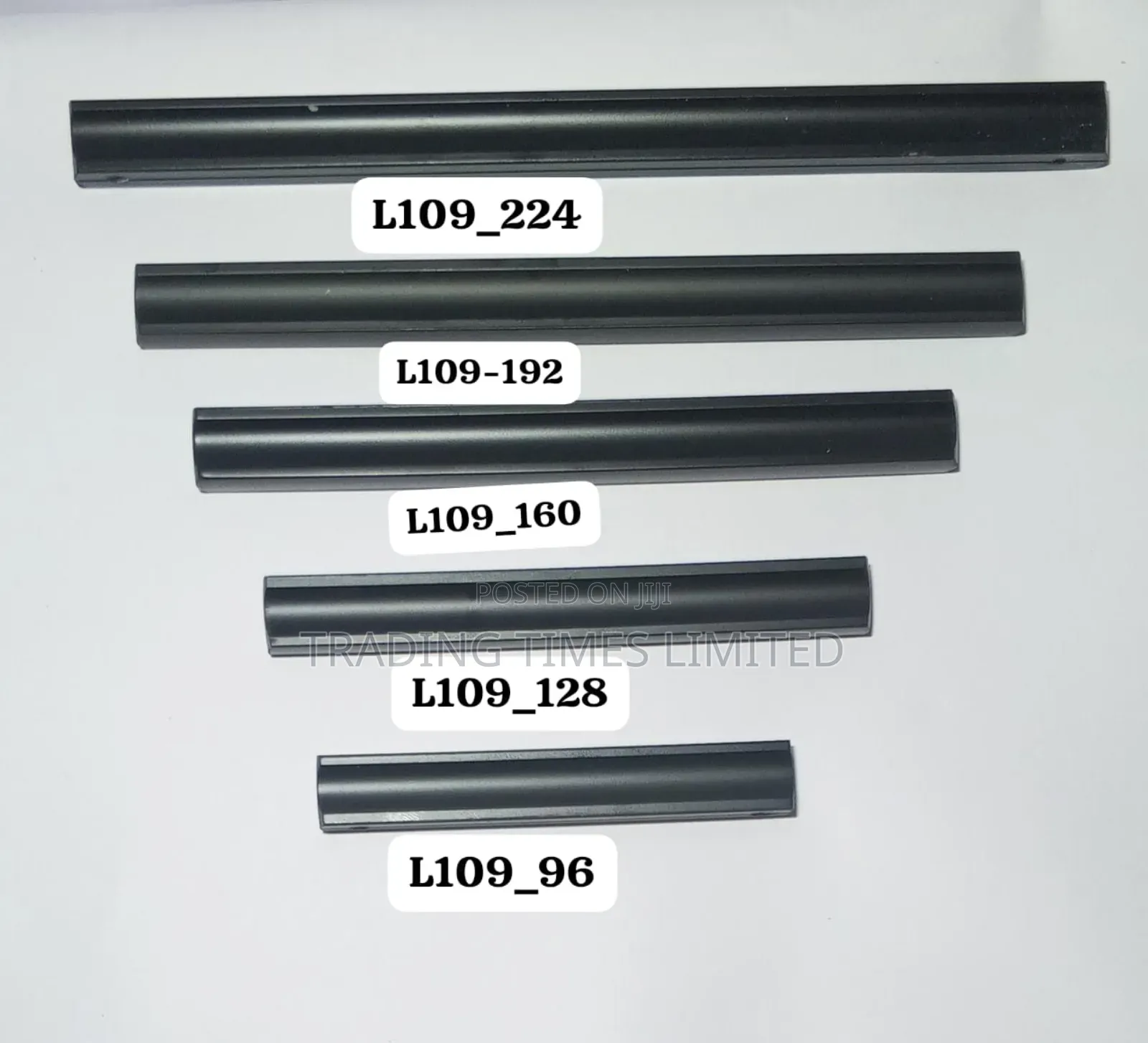 L109 -96mm - 224 Drawer Handle