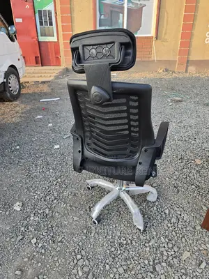 Modern Office Chair With Headrest