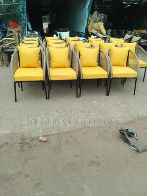Wooden Upholstered Dinner Restaurants Chair